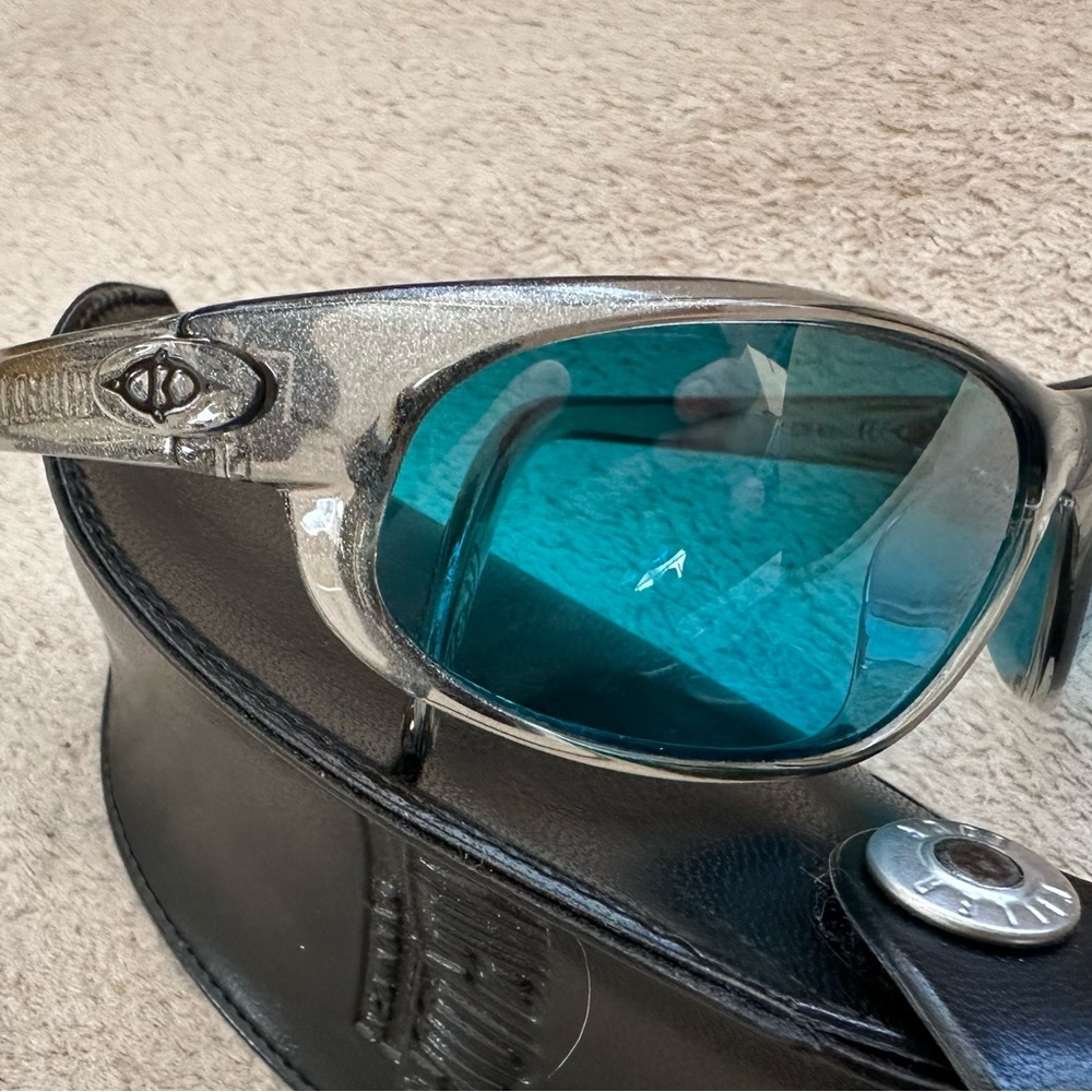 Killer Loop “Zenit” silver/gray metallic unisex Sunglasses with aqua blue lenses - Picture 3 of 8